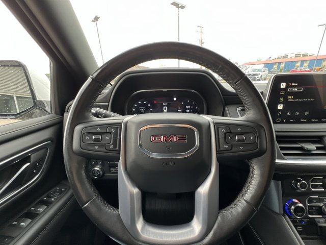 Used 2022 GMC Yukon XL SLT w/ SLT Luxury Package AWD/4WD image 15