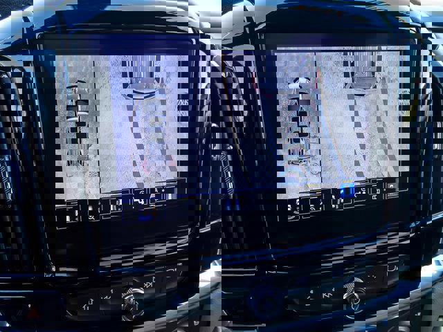 Used 2022 Chevrolet Traverse Premier image 23