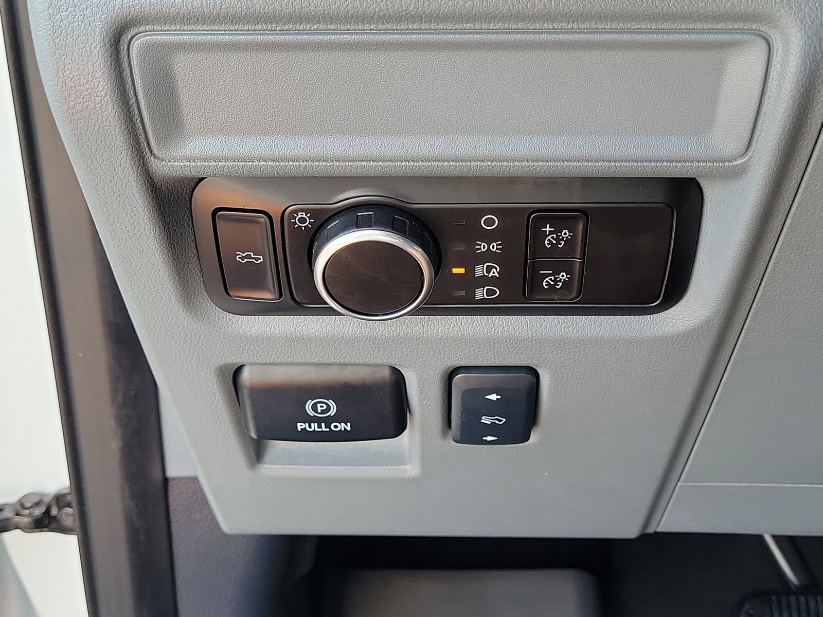 Certified 2025 Ford F150 Lightning XLT AWD/4WD image 30