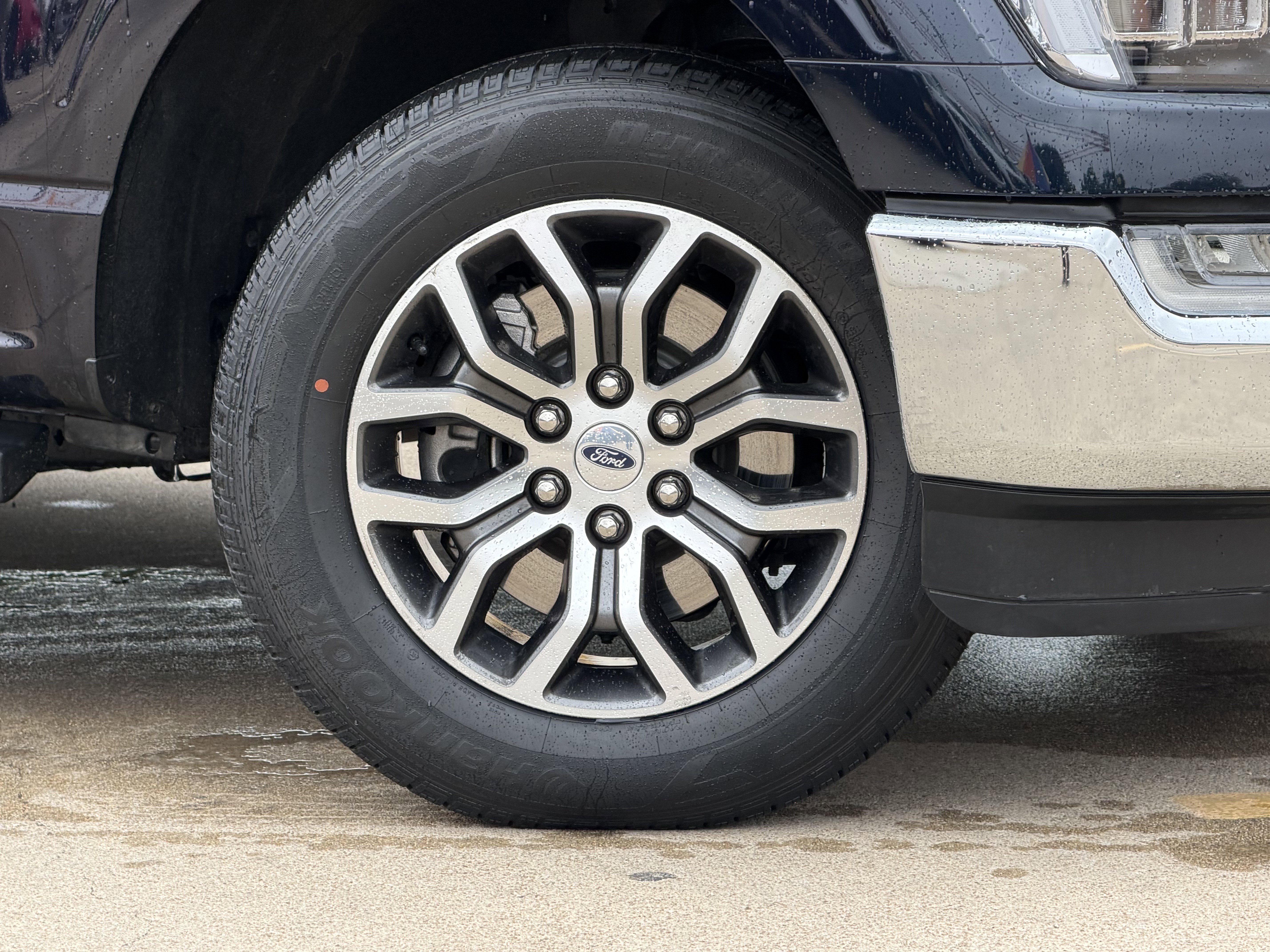 Certified 2022 Ford F150 Lariat RWD image 3