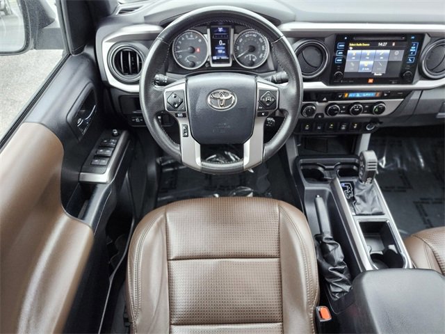Used 2017 Toyota Tacoma Limited w/ Tow Package image 13