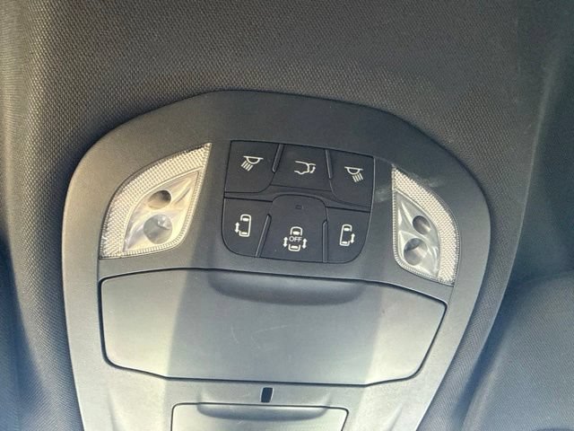 Used 2025 Chrysler Pacifica Select FWD image 28