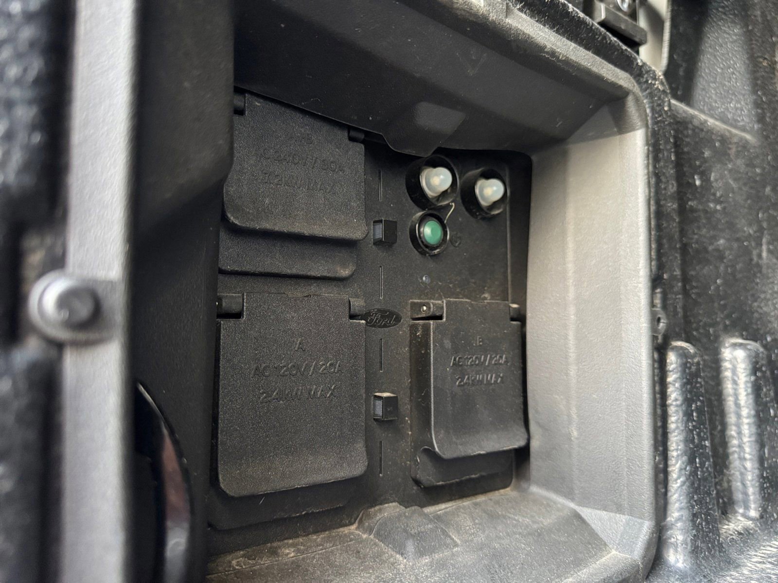 Certified 2022 Ford F150 Lariat w/ Equipment Group 502A High image 19