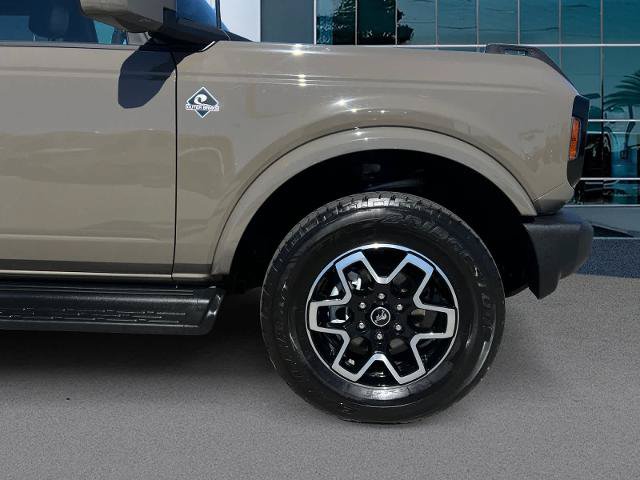 Certified 2025 Ford Bronco Outer Banks AWD/4WD image 9
