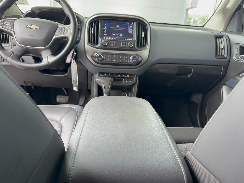 Used 2021 Chevrolet Colorado Z71 AWD/4WD image 29