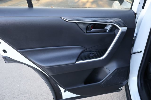 Used 2021 Toyota RAV4 LE image 21