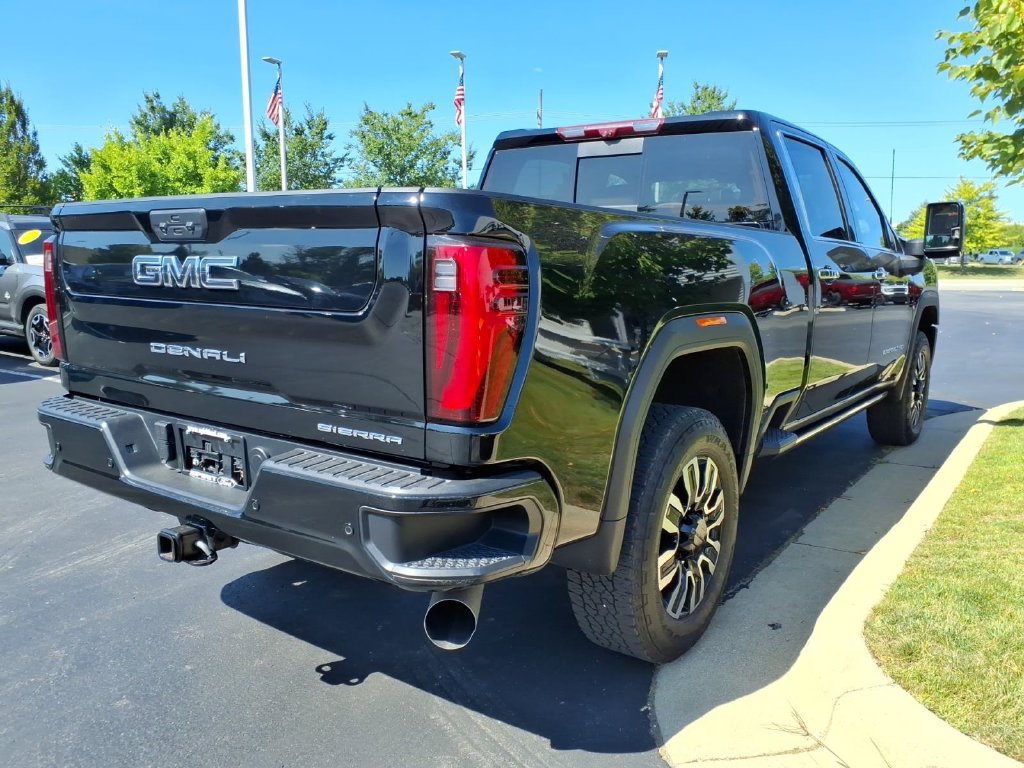 Used 2025 GMC Sierra 2500 Denali Ultimate AWD/4WD image 4