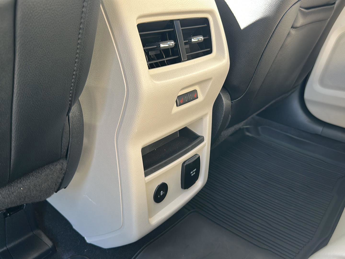 Certified 2024 Ford Edge Titanium w/ Equipment Group 301A image 22