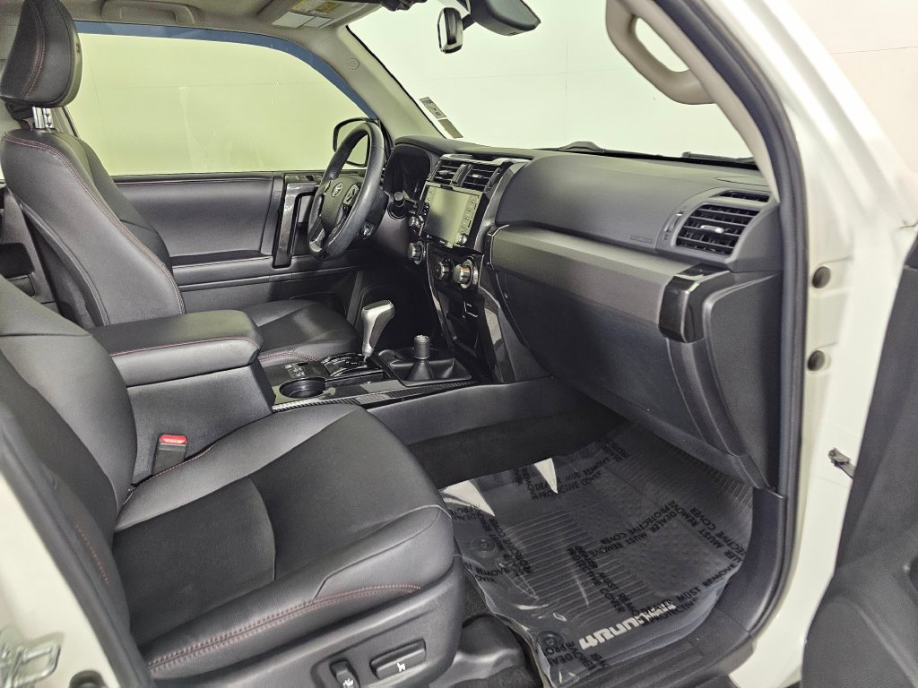 Used 2021 Toyota 4Runner TRD Off-Road Premium w/ Moonroof Package AWD/4WD image 11