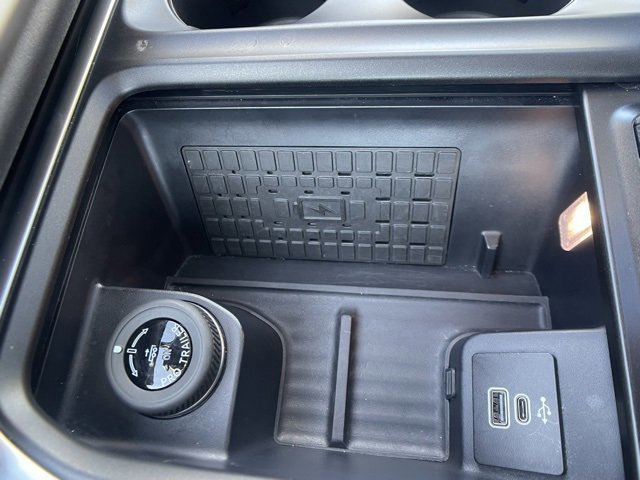 Certified 2025 Ford Expedition Active image 33