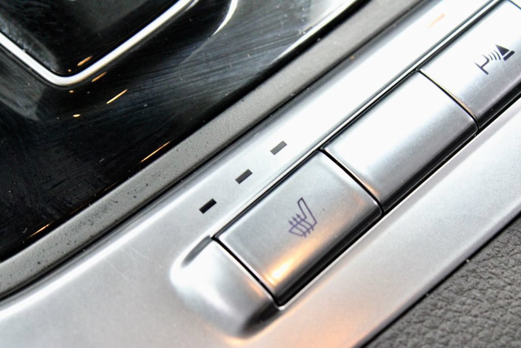 Used 2026 Kia Carnival EX FWD image 5