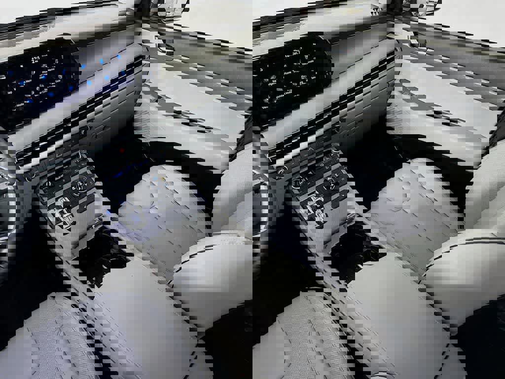 Used 2023 Hyundai Palisade SEL w/ Cargo Package image 13