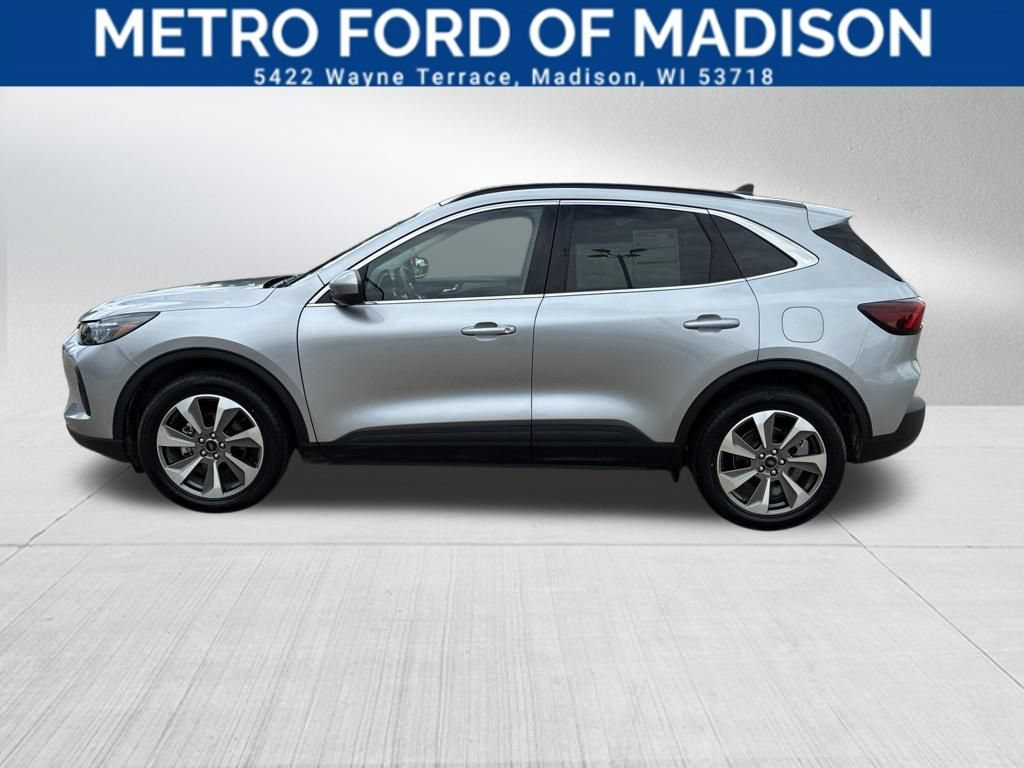 Certified 2024 Ford Escape Platinum AWD/4WD image 5