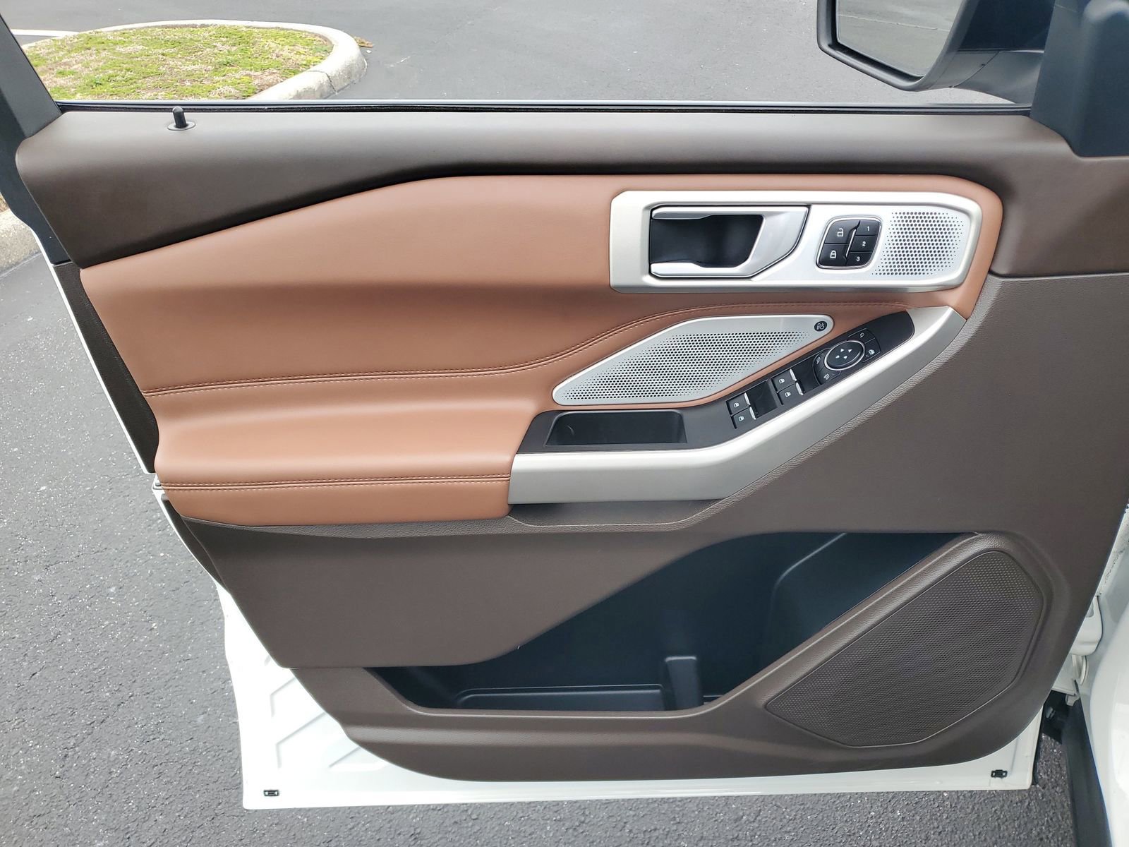 Certified 2023 Ford Explorer King Ranch w/ Technology Package image 16