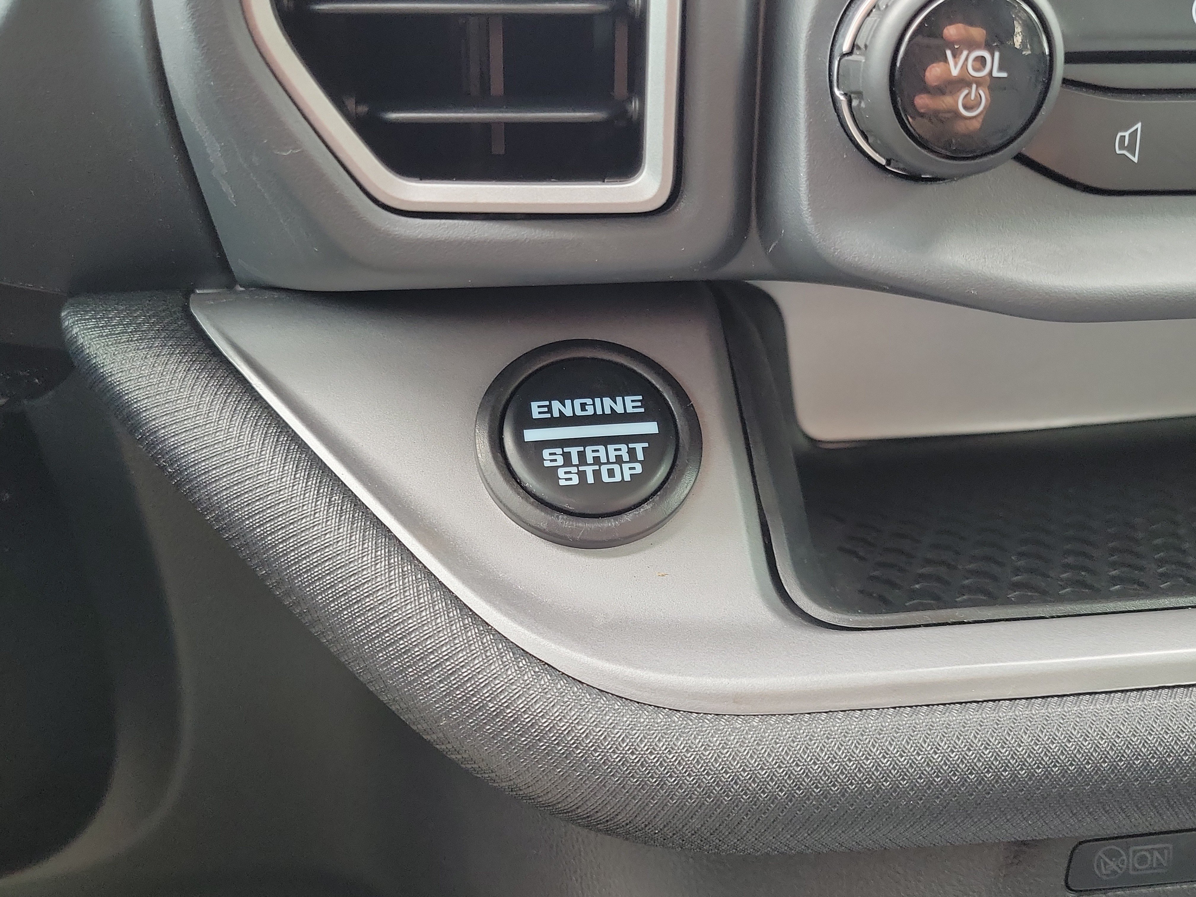 Certified 2023 Ford Bronco Sport Outer Banks w/ Tech Package AWD/4WD image 31