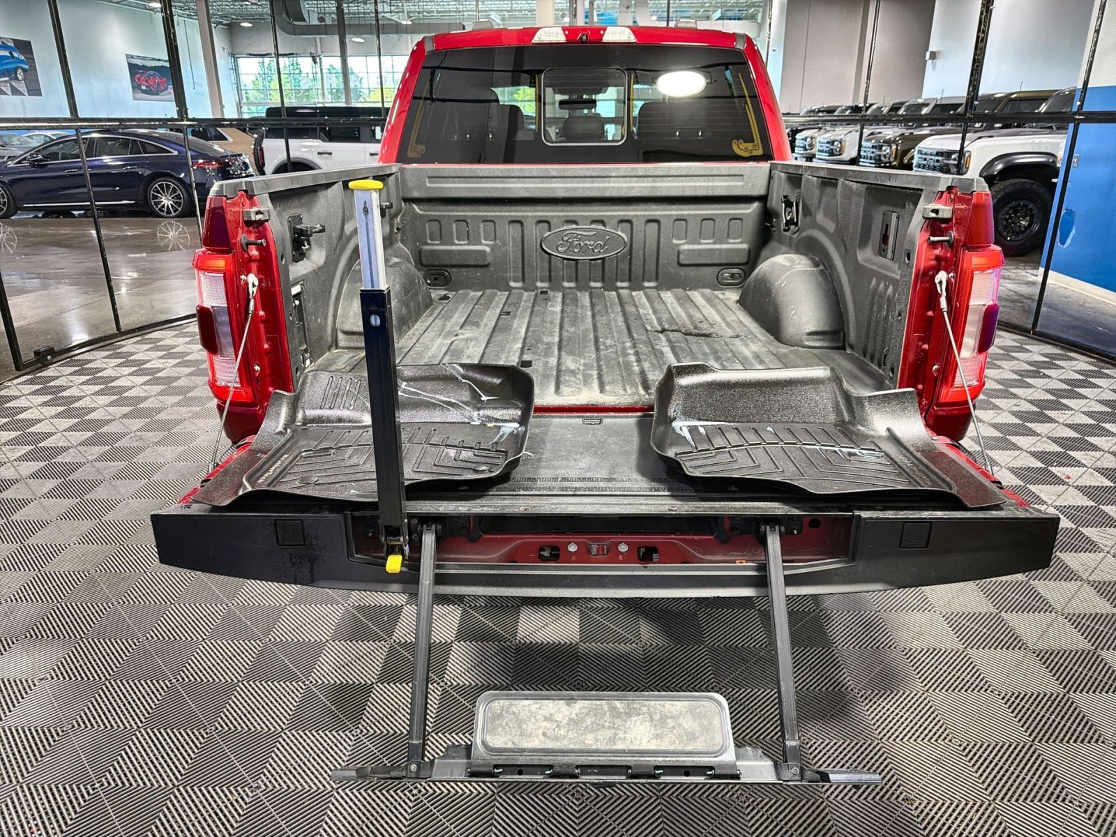 Certified 2021 Ford F150 Platinum w/ Equipment Group 701A High AWD/4WD image 39