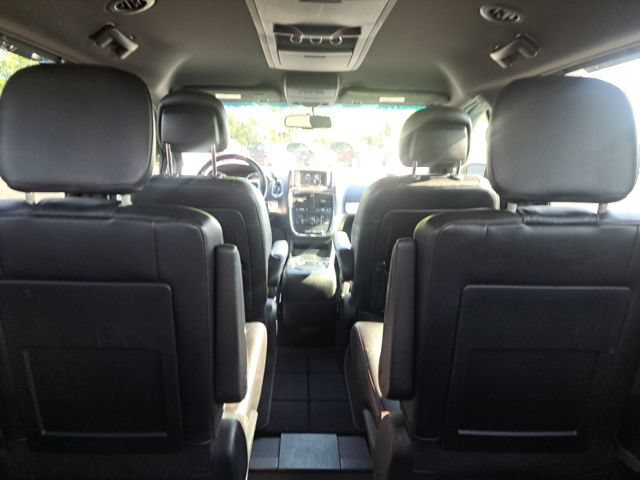 Used 2017 Dodge Grand Caravan GT FWD image 27