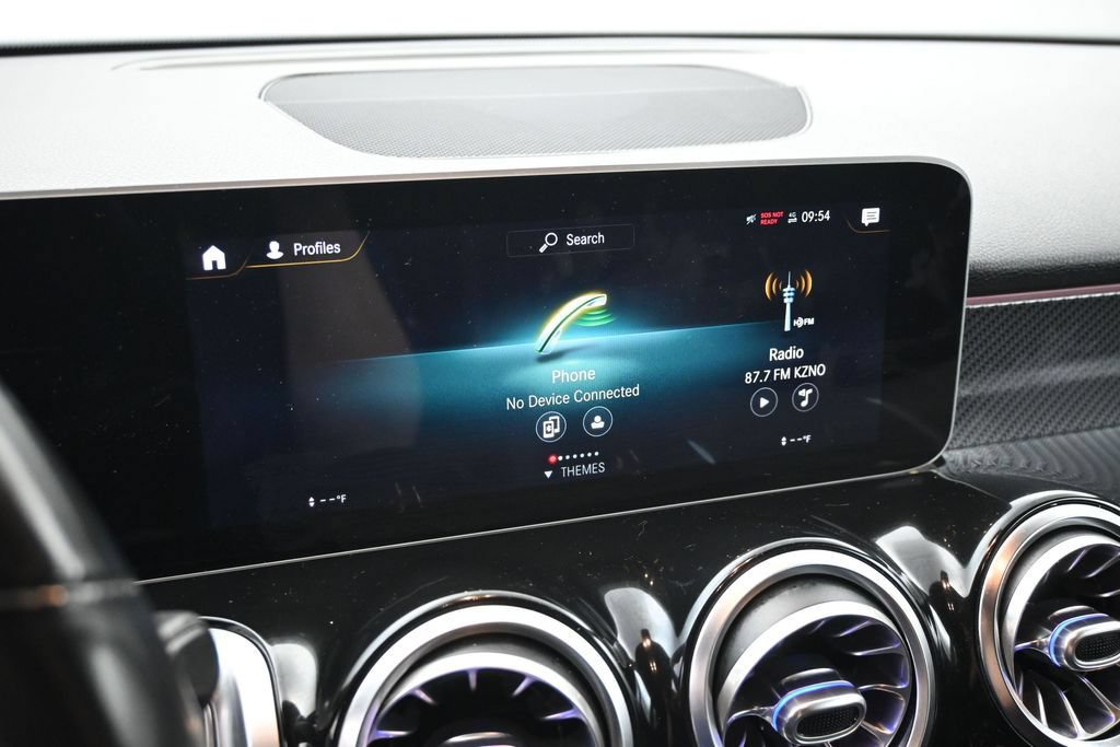 Used 2021 Mercedes-Benz GLB 250 image 14