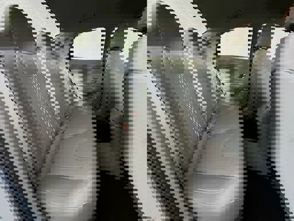 Used 2021 Hyundai Elantra Blue w/ Cargo Package image 30