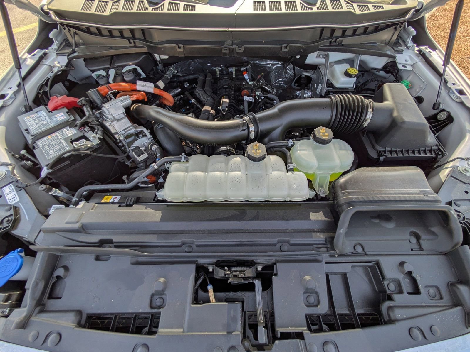 Certified 2025 Ford F150 King Ranch w/ FX4 Off-Road Package image 5