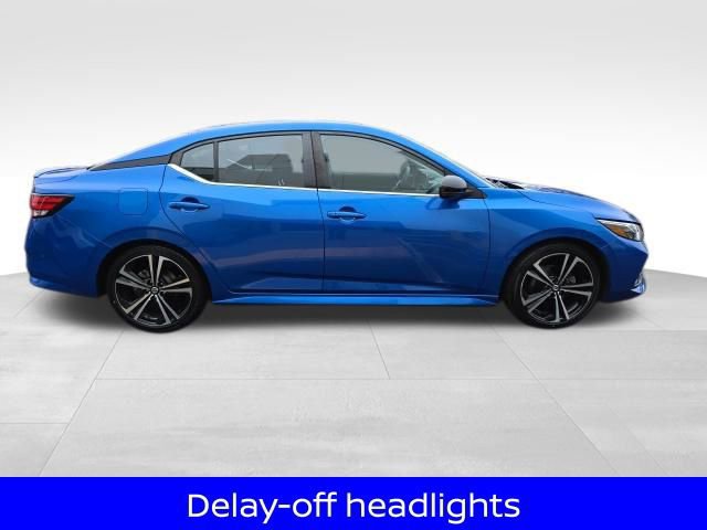 Used 2021 Nissan Sentra SR image 2
