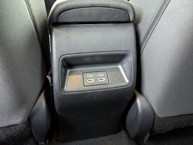 Used 2025 Toyota Corolla LE FWD image 14