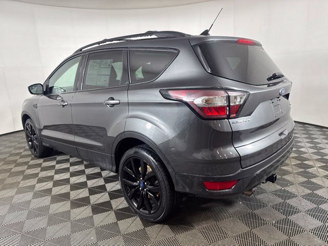 Certified 2018 Ford Escape SE w/ SE Sport Appearance Package AWD/4WD image 6