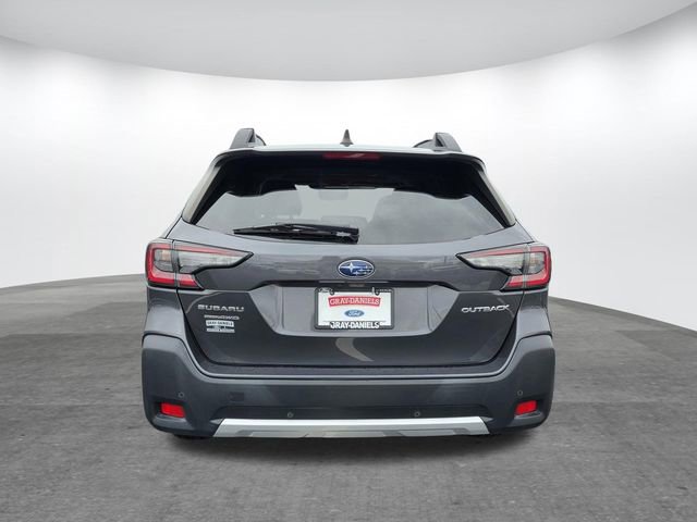 Used 2023 Subaru Outback Limited AWD/4WD image 4