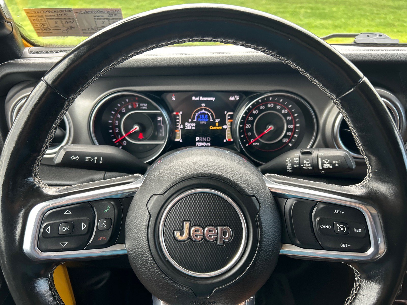 Used 2021 Jeep Wrangler Unlimited Rubicon w/ Cold Weather Group AWD/4WD image 24