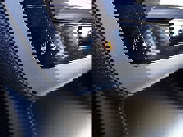 Certified 2022 Ford Explorer XLT w/ Equipment Group 202A image 35