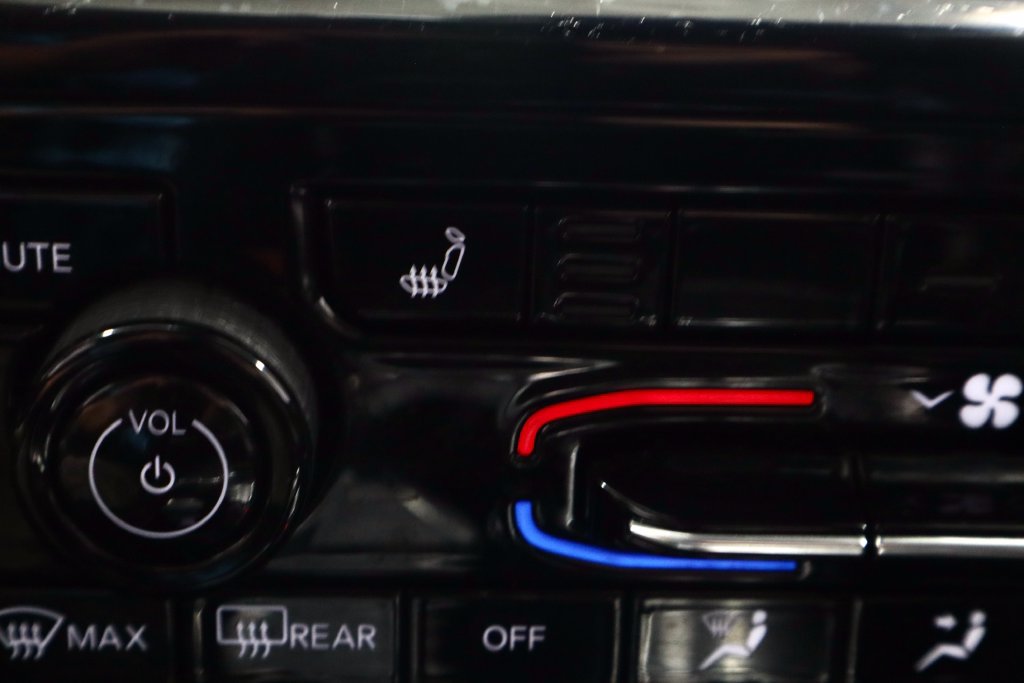 Used 2024 Jeep Grand Cherokee Limited AWD/4WD image 5