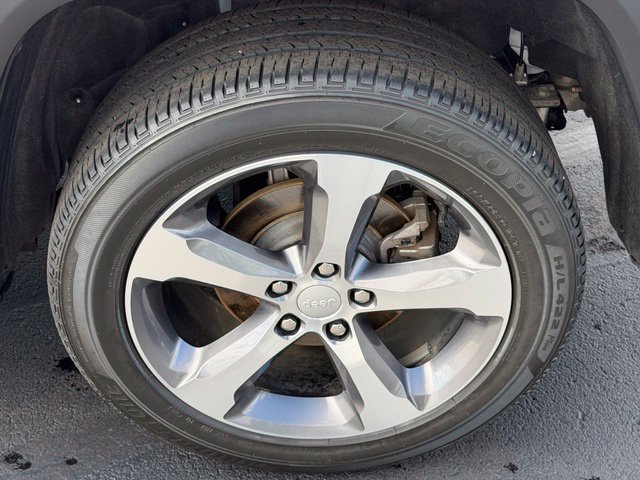 Used 2023 Jeep Grand Cherokee Limited w/ Trailer Tow Prep Group (B) AWD/4WD image 34