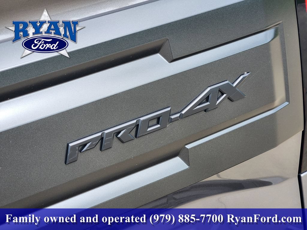 Used 2025 Nissan Frontier PRO-4X AWD/4WD image 8