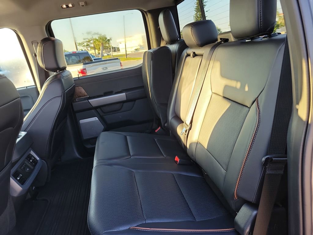 Certified 2025 Ford F350 Lariat w/ Lariat Ultimate Package AWD/4WD image 13