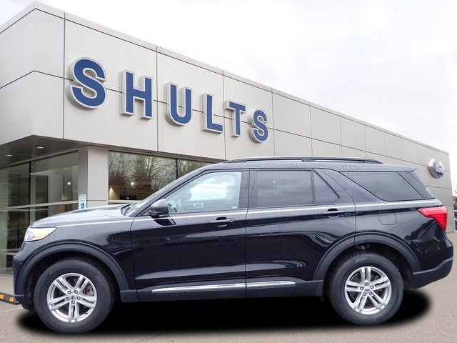 Certified 2023 Ford Explorer XLT w/ Equipment Group 202A image 6