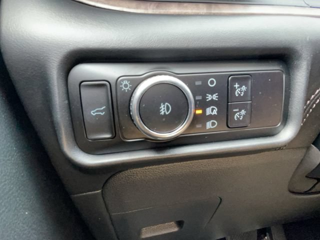 Certified 2024 Ford Explorer Platinum w/ Technology Package AWD/4WD image 19