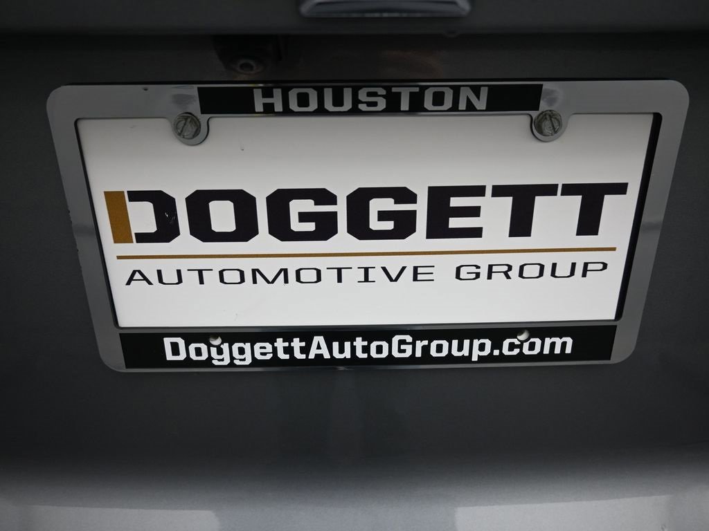 Used 2025 Chevrolet Equinox LT image 2