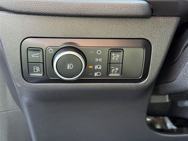 Certified 2025 Ford Escape SE w/ PHEV Premium Package FWD image 19