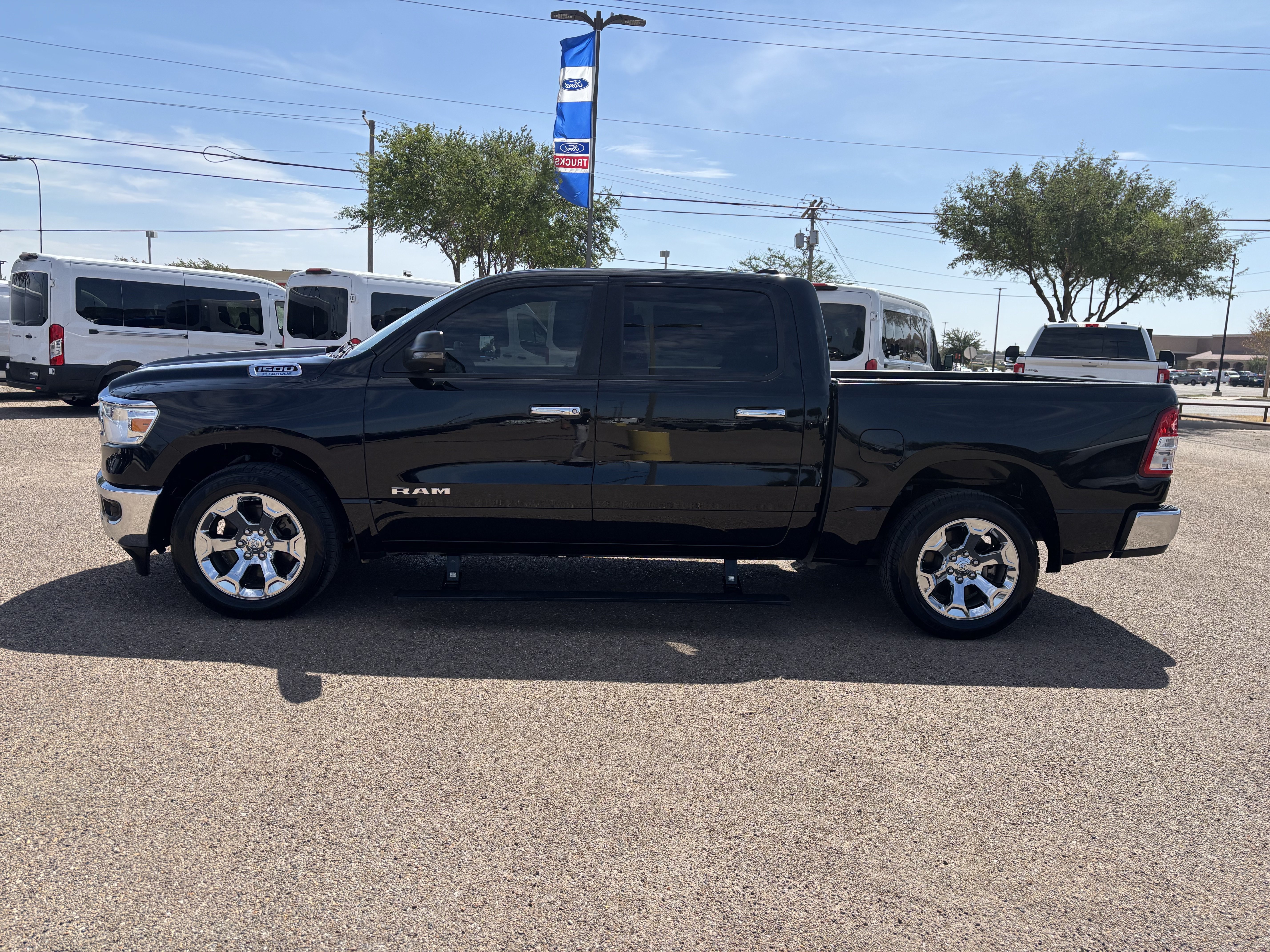 Used 2024 RAM 1500 Lone Star RWD image 2