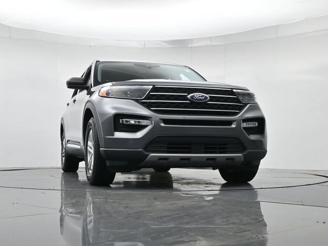 Certified 2021 Ford Explorer XLT w/ Equipment Group 202A AWD/4WD image 37