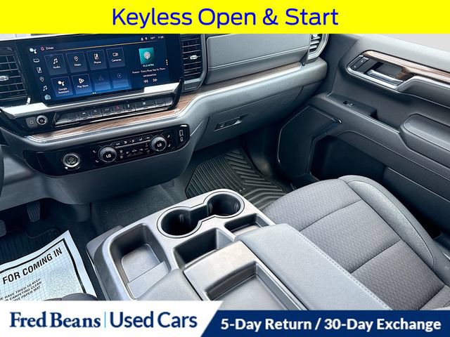 Used 2023 Chevrolet Silverado 1500 LT AWD/4WD image 29