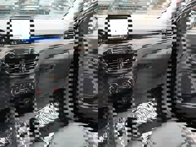 Certified 2020 Ford Escape Titanium image 23