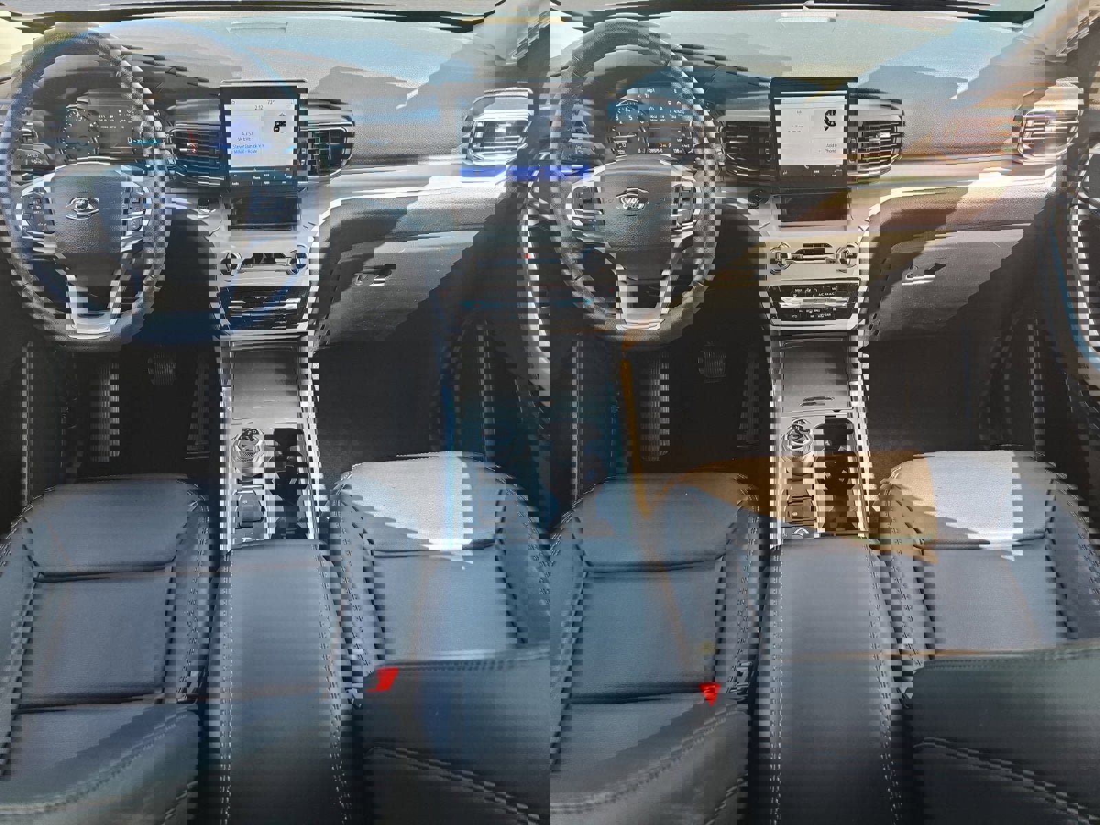 Certified 2023 Ford Explorer XLT w/ Equipment Group 202A image 9