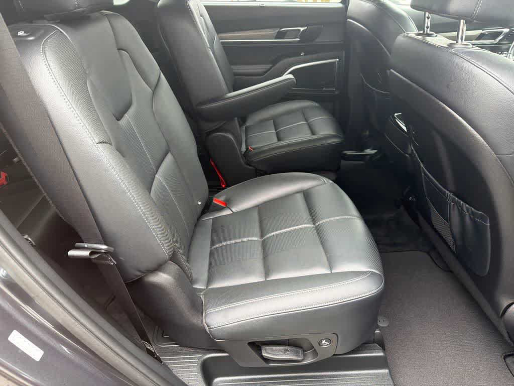 Used 2022 Kia Telluride SX FWD image 14