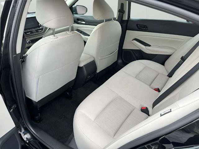 Used 2025 Nissan Altima 2.5 SV FWD image 15