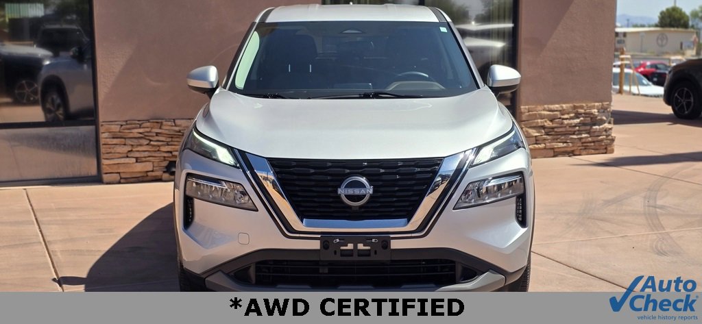 Used 2023 Nissan Rogue SV image 14