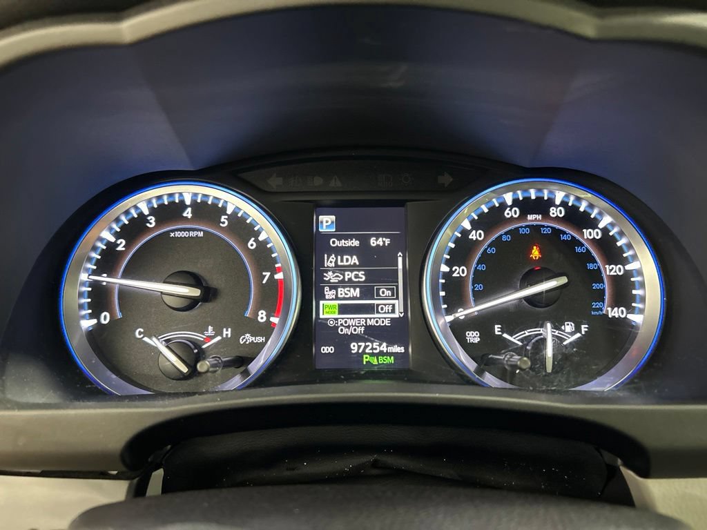 Used 2018 Toyota Highlander Limited Platinum AWD/4WD image 18