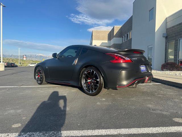 Used 2020 Nissan 370Z NISMO RWD image 4