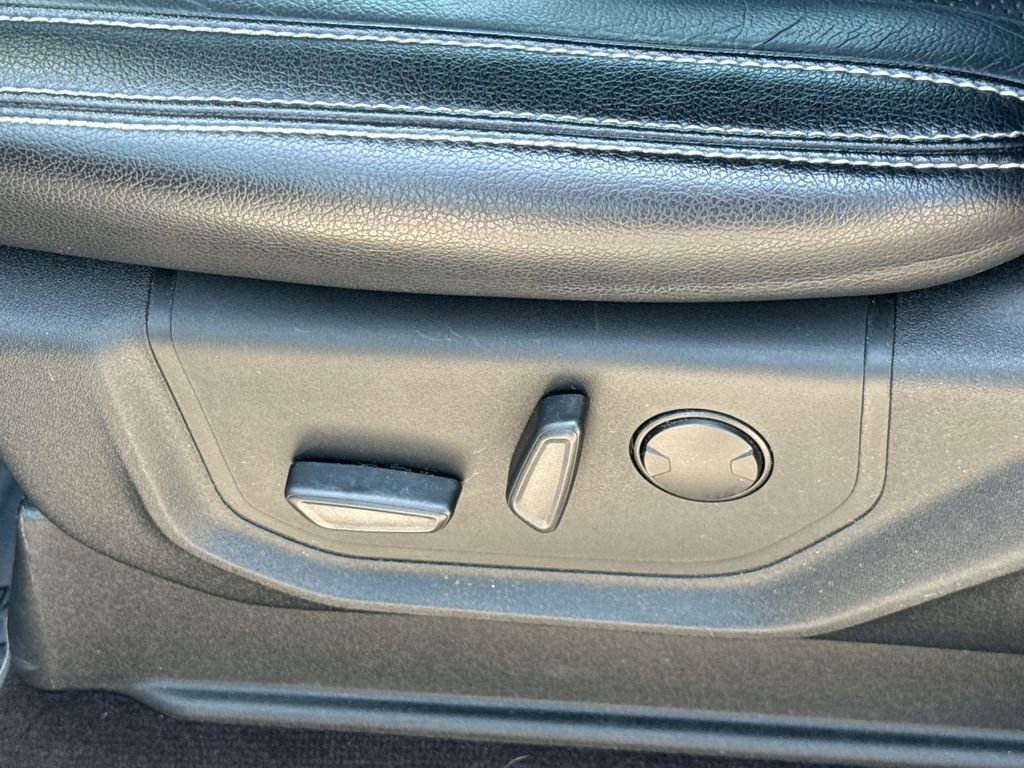 Certified 2020 Ford F150 Lariat RWD image 24