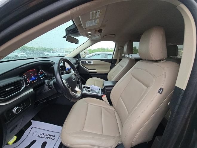 Certified 2022 Ford Explorer XLT w/ Equipment Group 202A AWD/4WD image 8